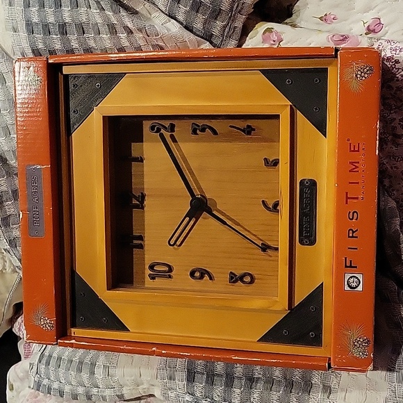 First Time Other - Arts and Craft style Clock,Gorgeous! NEW IN BOX!